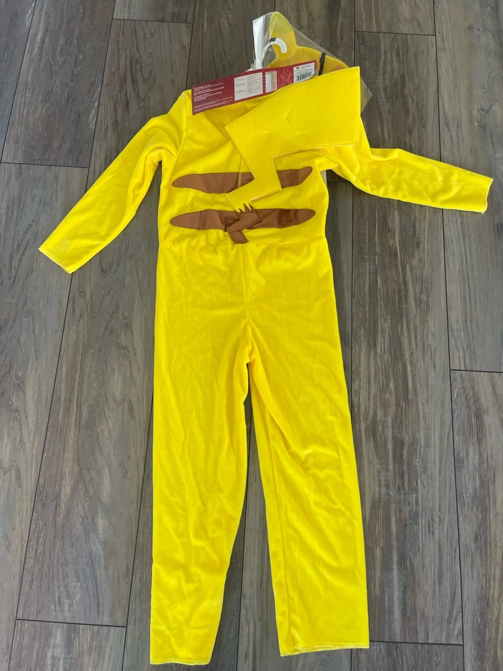 Pokémon Pikachu yellow Kids' Classic Halloween Costume Jumpsuit M (7-8) NWT